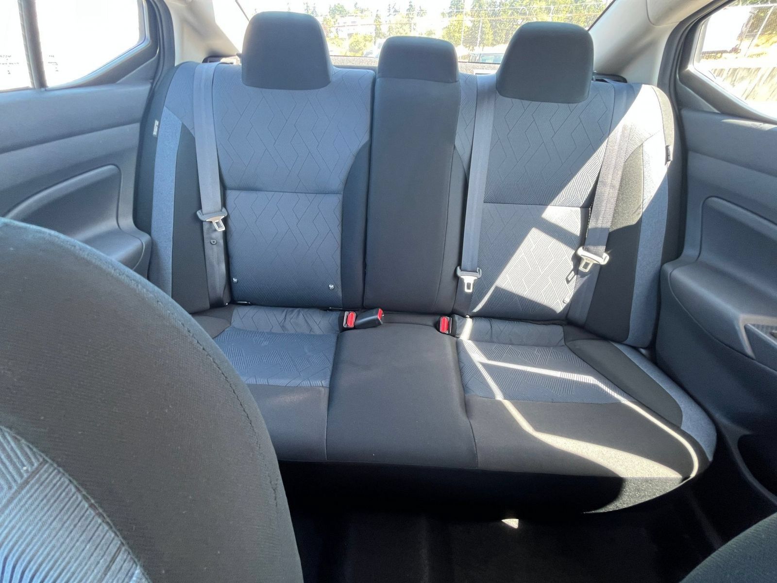 Used 2025 Nissan Versa SV FWD image 37