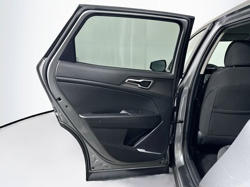 Used 2024 Kia Sportage LX image 25