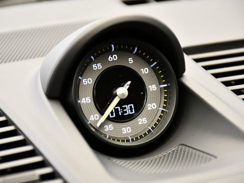 Used 2024 Porsche 911 GT3 image 20