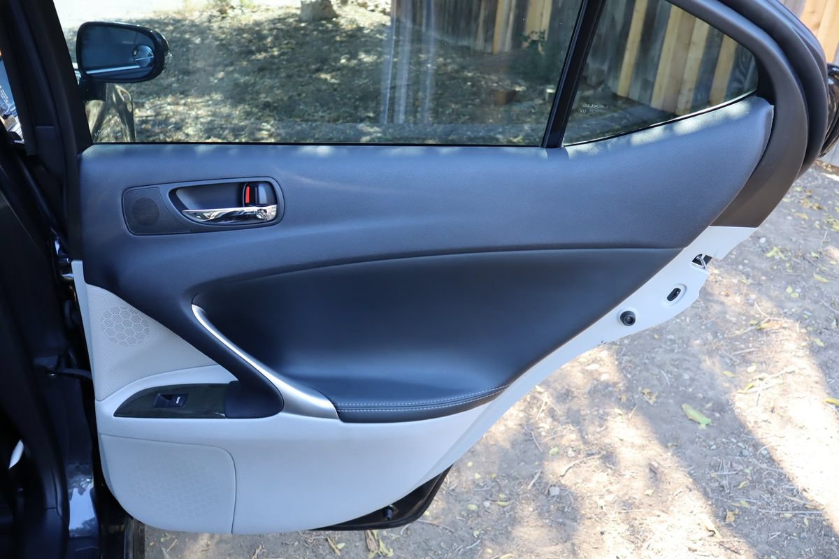 Used 2011 Lexus IS 250 w/ Premium Pkg Value Edition RWD image 25