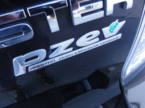 Used 2010 Subaru Forester 2.5X Premium AWD/4WD image 34