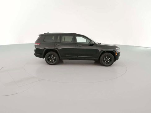 New 2025 Jeep Grand Cherokee L Altitude image 14