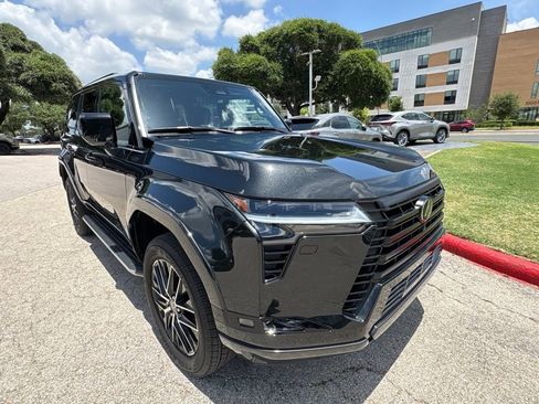 Used 2026 Lexus GX 550 w/ Cold Area Package AWD/4WD image 7