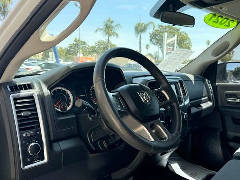 Used 2021 RAM 1500 Classic SLT image 12