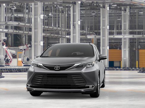 New 2026 Toyota Sienna Limited image 18