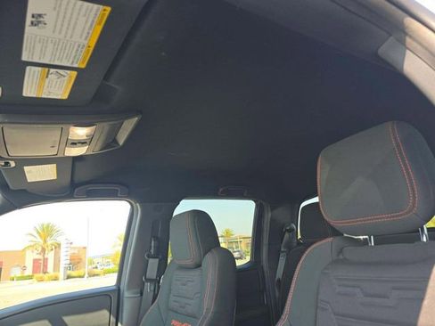 Used 2026 Nissan Frontier PRO-4X AWD/4WD image 7