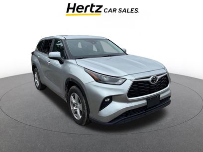 Used 2025 Toyota Highlander LE