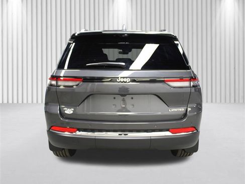 New 2025 Jeep Grand Cherokee Limited w/ Luxury Tech Group II image 4