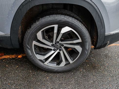 Used 2023 Volkswagen Atlas Cross Sport SEL image 12