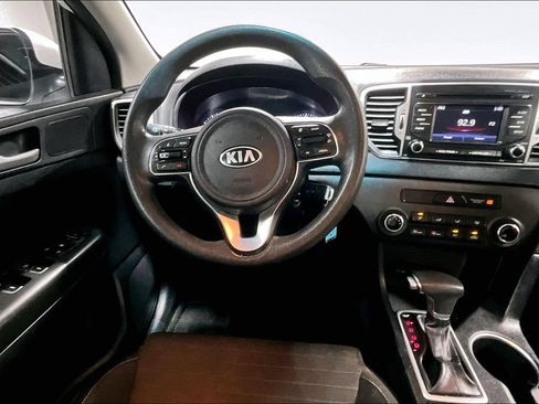 Used 2018 Kia Sportage LX FWD image 6