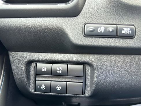 Used 2020 Nissan Leaf SL Plus image 18