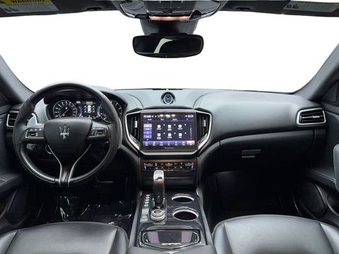 Used 2023 Maserati Ghibli Modena RWD image 15