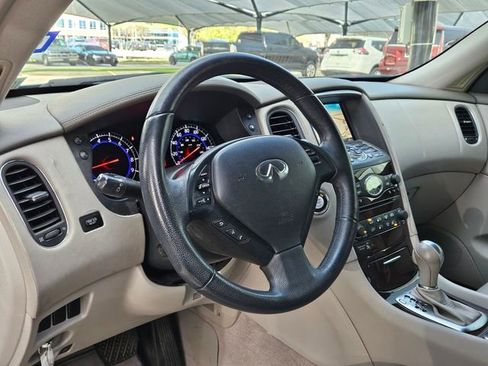 Used 2010 INFINITI EX35 Journey image 9