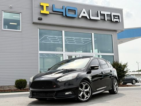 Used 2016 Ford Focus ST FWD image 1