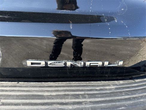 Used 2023 GMC Yukon Denali Ultimate image 36