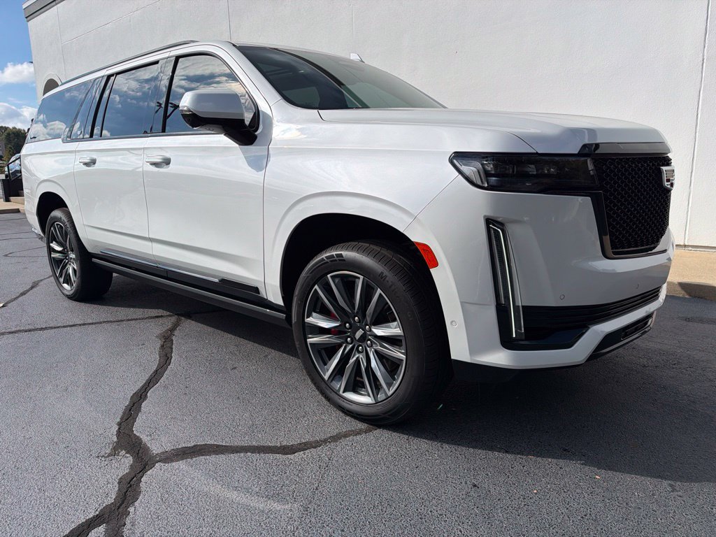 Used 2022 Cadillac Escalade ESV Sport Platinum AWD/4WD image 3