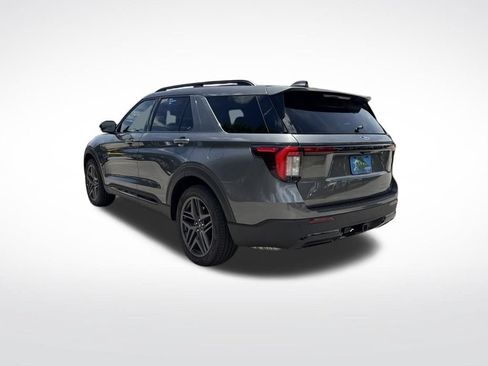 Used 2026 Ford Explorer ST-Line w/ ST-Line Street Pack RWD image 6