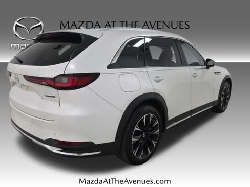 Used 2024 MAZDA CX-90 Plug-In Hybrid w/ Premium Plus AWD/4WD image 5