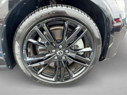 Certified 2024 Volvo S60 T8 Plus image 27