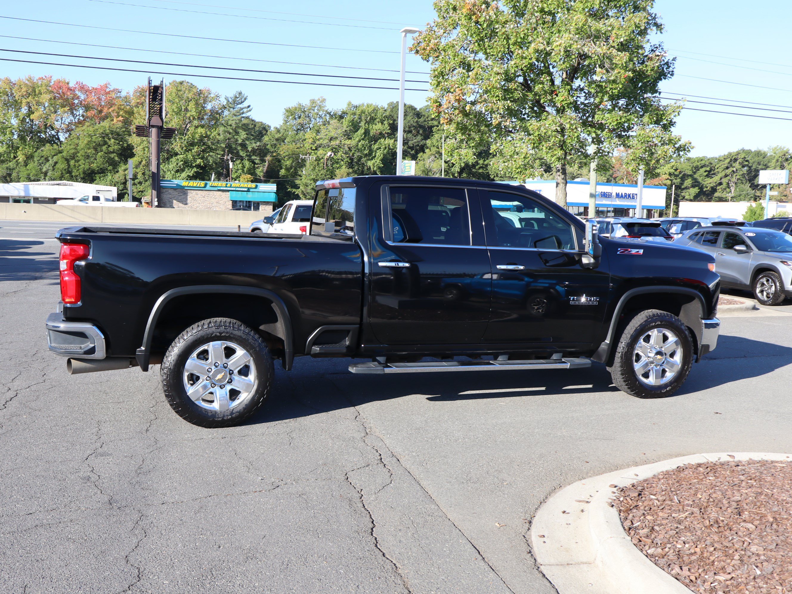 Used 2021 Chevrolet Silverado 2500 LTZ w/ LTZ Premium Texas Edition AWD/4WD image 12