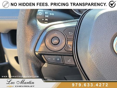 Used 2022 Toyota RAV4 LE FWD image 21