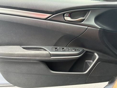 Used 2019 Honda Civic Sport image 13