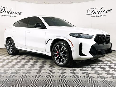 Used 2024 BMW X6 M60i w/ Dynamic Handling Package image 1