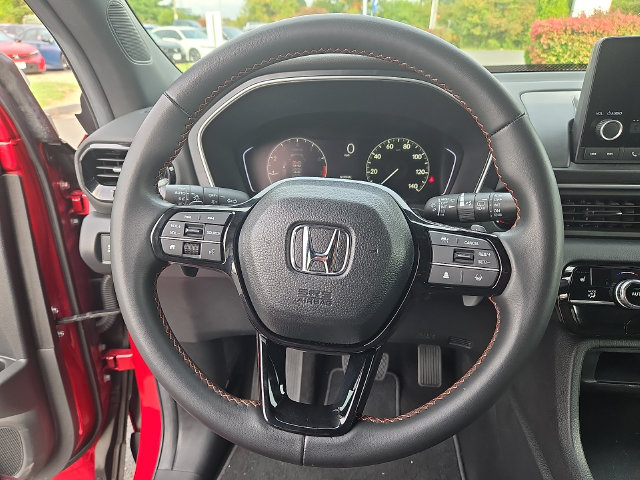 Used 2025 Honda Pilot Sport image 19