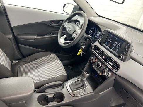 Used 2019 Hyundai Kona SE image 24