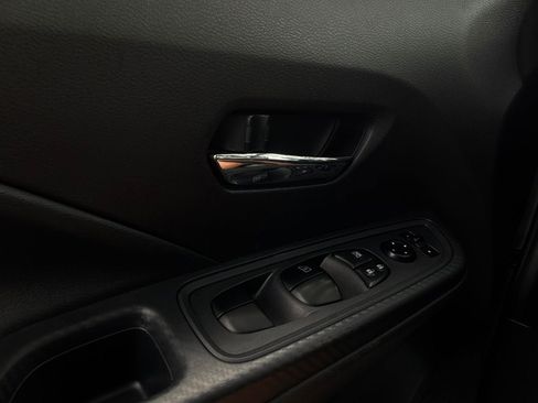 Used 2025 Nissan Versa SV FWD image 20