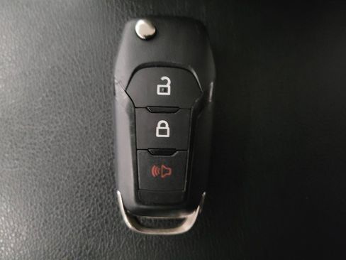 Used 2021 Ford EcoSport S FWD image 32