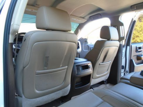 Used 2015 GMC Sierra 2500 SLT w/ Duramax Plus Package image 12