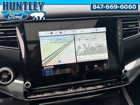 Used 2023 Jeep Wagoneer 4WD w/ Premium Group I image 29