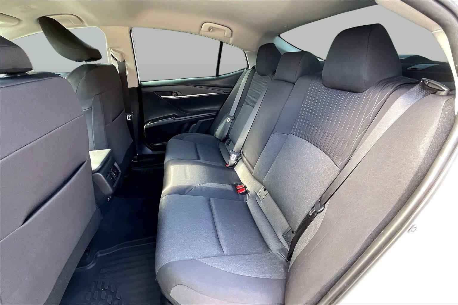 Used 2026 Toyota Camry LE w/ Convenience Package FWD image 20
