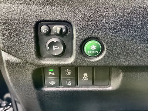 Used 2023 Honda Passport TrailSport image 32