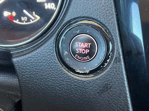 Used 2015 Nissan Rogue SV AWD/4WD image 50