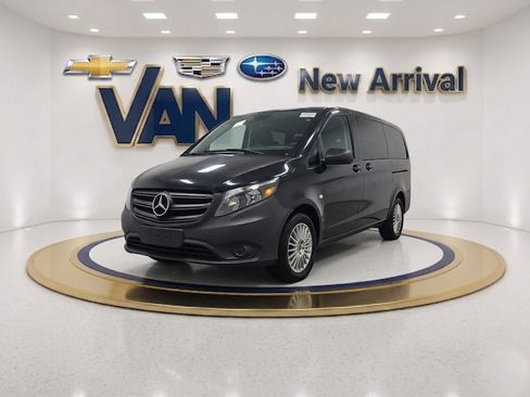 Used 2023 Mercedes-Benz Metris Passenger image 1