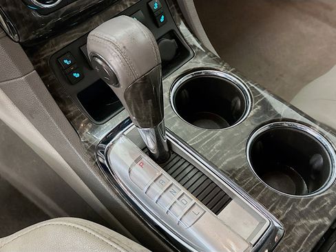 Used 2013 Buick Enclave Leather image 24