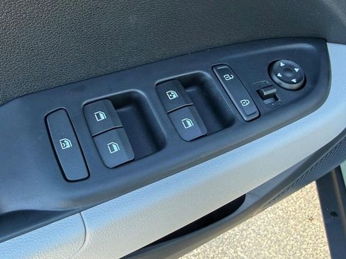 New 2026 Hyundai Venue SEL image 9