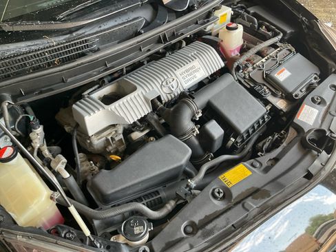 Used 2015 Toyota Prius Two FWD image 21
