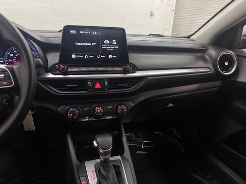 Used 2024 Kia Forte LXS FWD image 18