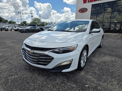 Used 2021 Chevrolet Malibu LT FWD image 3