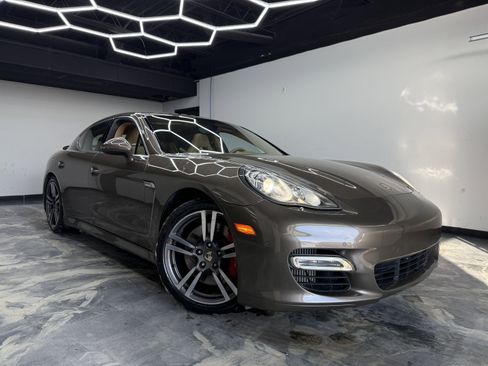 Used 2010 Porsche Panamera Turbo image 6