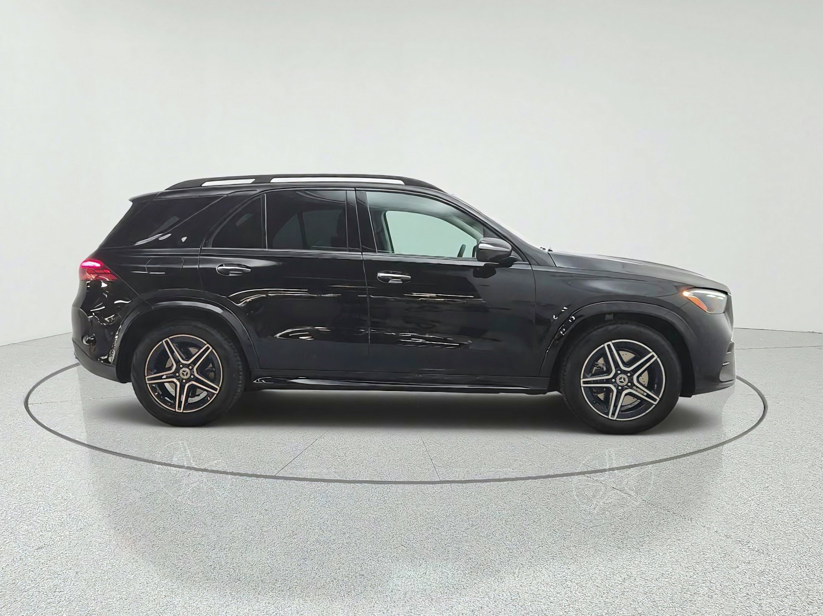 Certified 2024 Mercedes-Benz GLE 450 4MATIC image 4