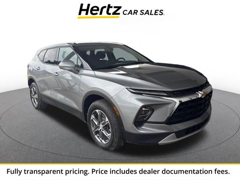 Used 2025 Chevrolet Blazer LT FWD image 1