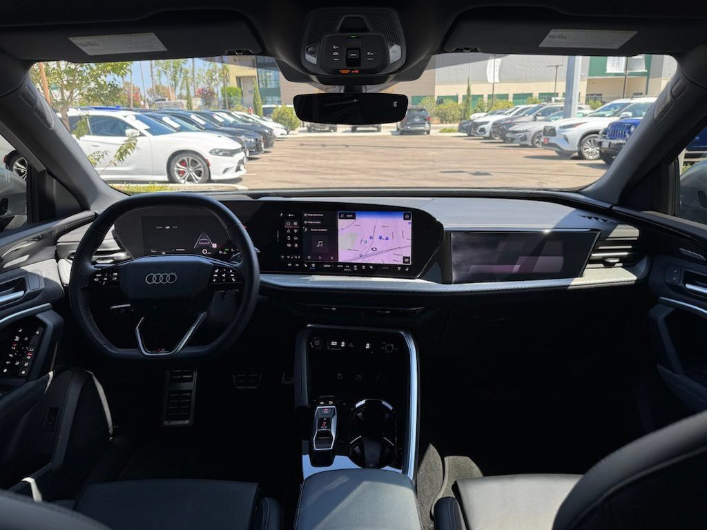 Used 2025 Audi SQ5 Prestige AWD/4WD image 11