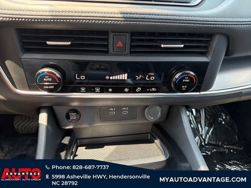 Used 2025 Nissan Rogue SV AWD/4WD image 15