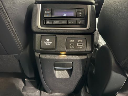 Used 2023 Subaru Ascent Touring image 31