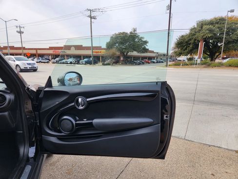 Used 2019 MINI Cooper S image 12