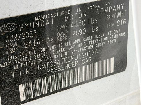 Used 2023 Genesis G70 3.3T w/ Sport Prestige Package image 13